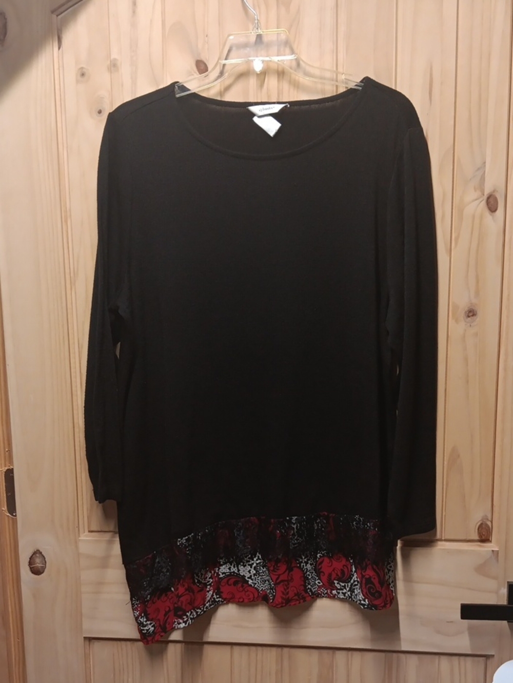CJ Banks Black Long Sleeve Lightweight Sweater With Asymmetrical Hem EUC
